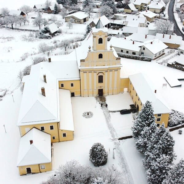 Stift Klostermarienberg